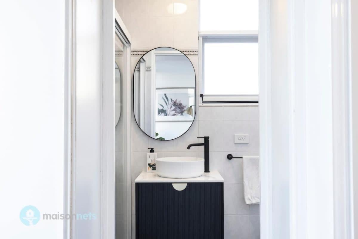 Studio Apt With Parking Balcony & Water Views Sydney Kültér fotó